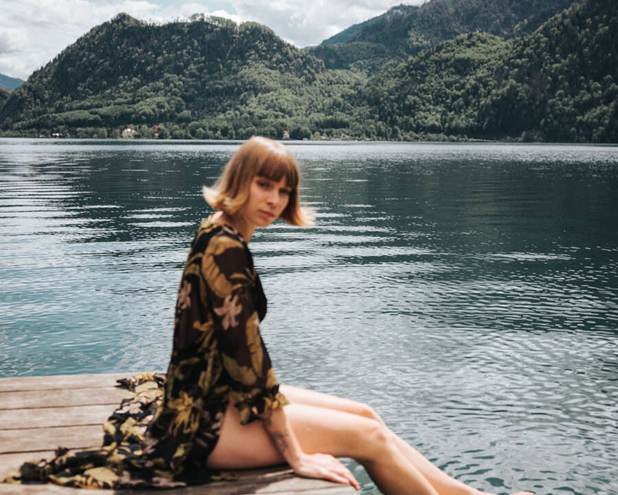 Portrait At The Lake Wit Ella