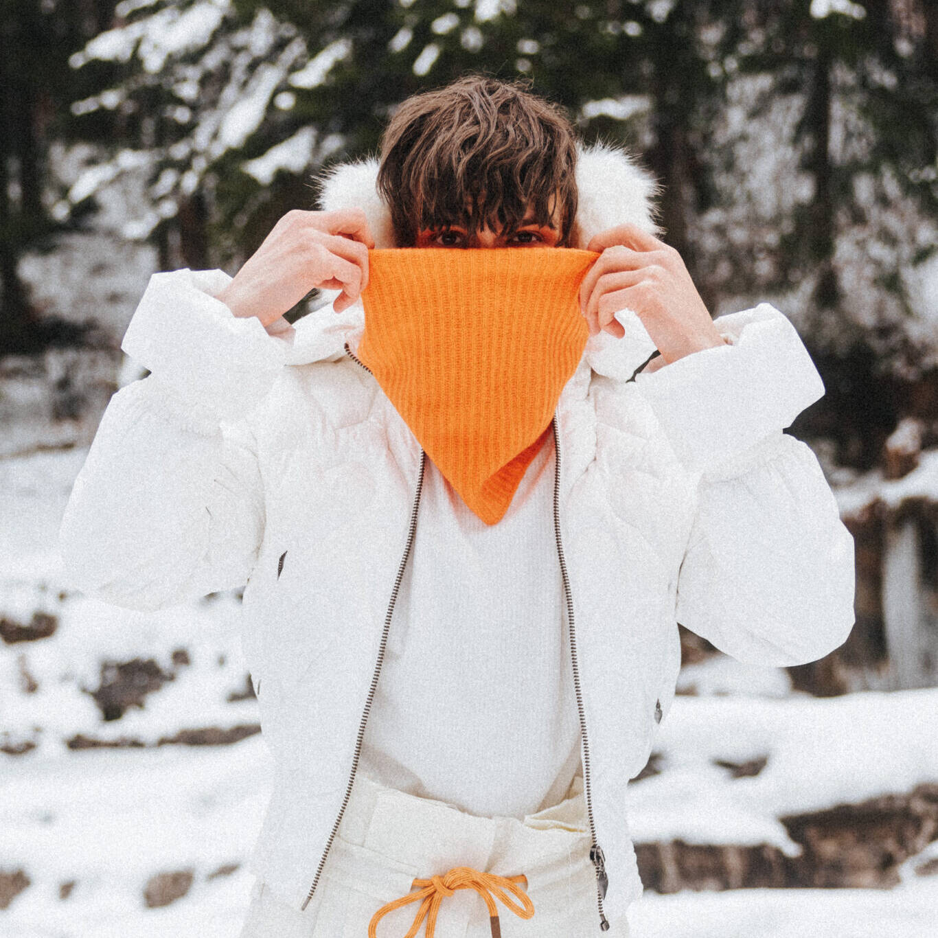 Color The Winter Fashion Hussy C Zuparino Niko Zuparic 2439 Uai | Zuparino - Niko Zuparic