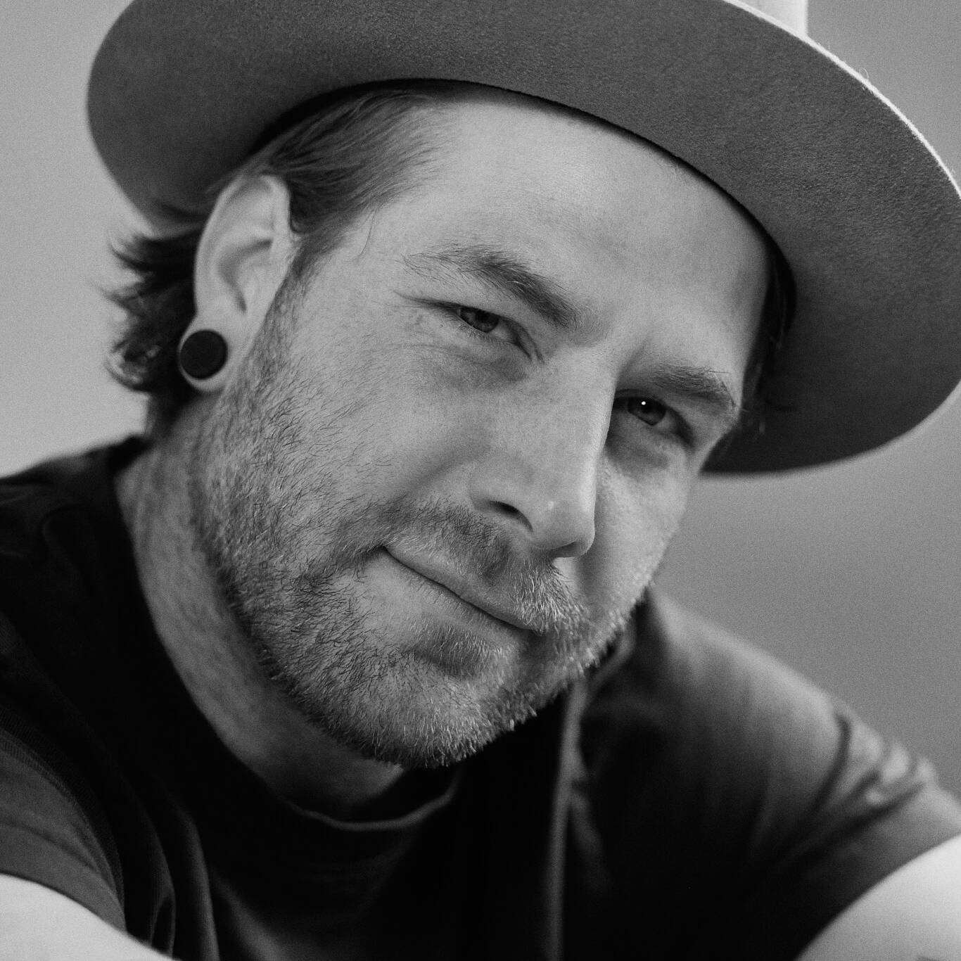 Portrait-Christian-Lorenzoni-C-Zuparino-34409-Bw 41 Portrait Christian Lorenzoni C Zuparino 34409 Bw Uai | Zuparino - Niko Zuparic