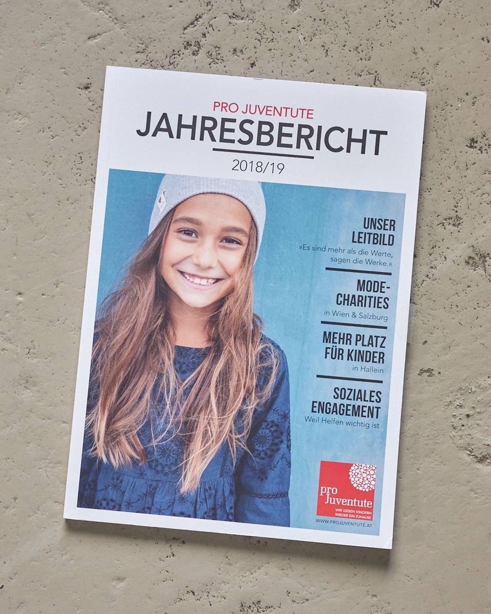 Cover Jahresbericht Projuventute Uai | Zuparino - Niko Zuparic