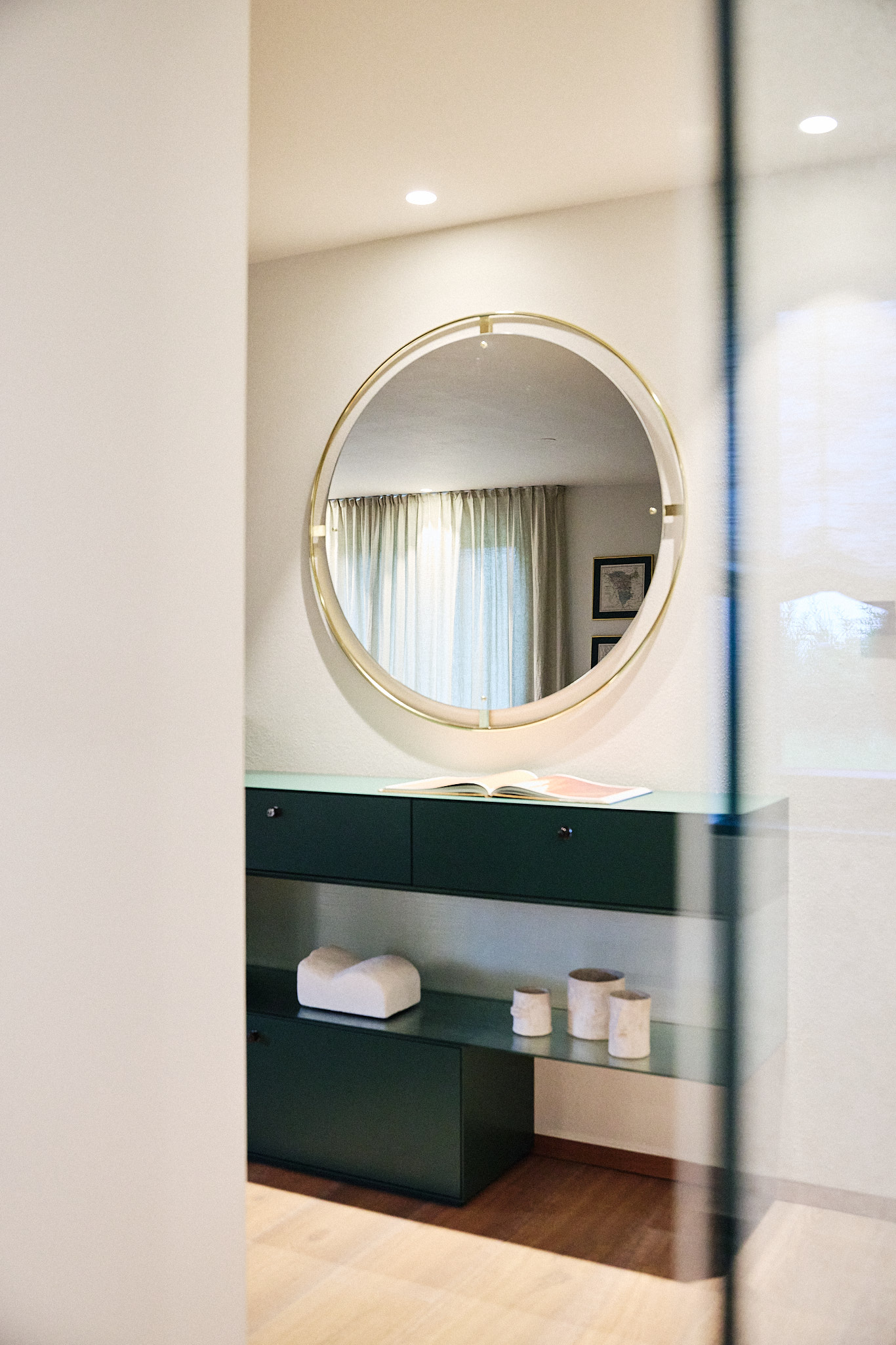 Projekt Haus Am See – Interiorfotografie &Amp; Lichtdesign In Salzburg | Niko Zuparic 24 Schlafzimmer Im Haus Am See – Interior Design Von Christina Tassioglou, Lichtkonzept Von Martina Hirschberger.