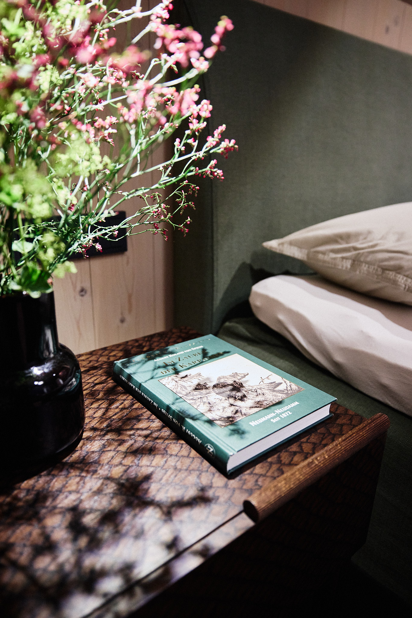 Projekt Haus Am See – Interiorfotografie &Amp; Lichtdesign In Salzburg | Niko Zuparic 28 Schlafzimmer Im Haus Am See – Interior Design Von Christina Tassioglou, Lichtkonzept Von Martina Hirschberger.