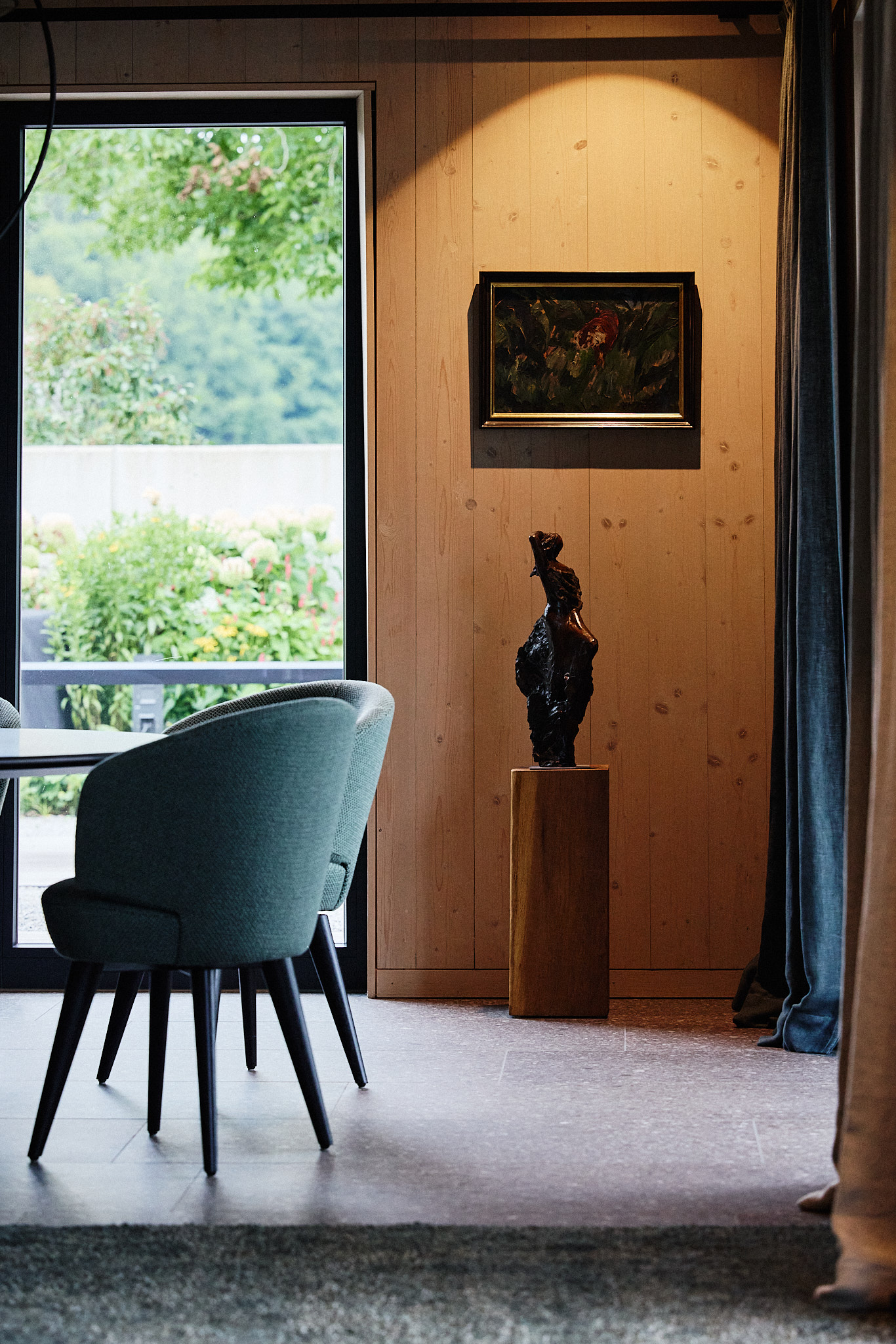 Projekt Haus Am See – Interiorfotografie &Amp; Lichtdesign In Salzburg | Niko Zuparic 9 Wohnbereich Im Haus Am See, Interiorfotografie Von Niko Zuparic – Gestaltung Von Christina Tassioglou &Amp; Martina Hirschberger.